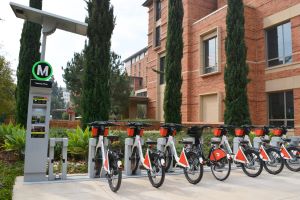 Metro Bike Share station at Gateway Plaza